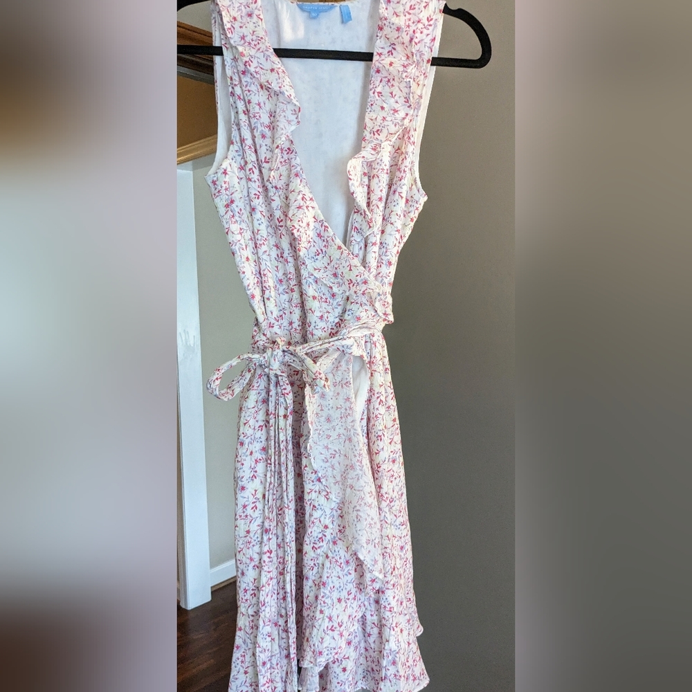 Draper James size 8 floral dress